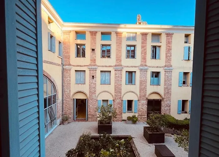 Apartment Mace Avec Dans Quartier Historique Exclusif Calme Coeur D'antibes