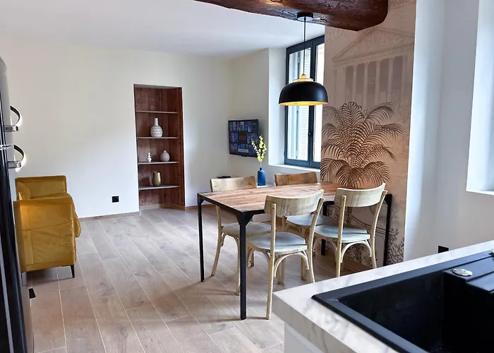 Mace Avec Dans Quartier Historique Exclusif Calme Coeur D'antibes Apartamento *